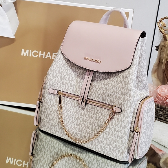 New 🎀 Michael Kors LG Chain Backploack Vanilla pink & Double Zip Wallet - Picture 2 of 14